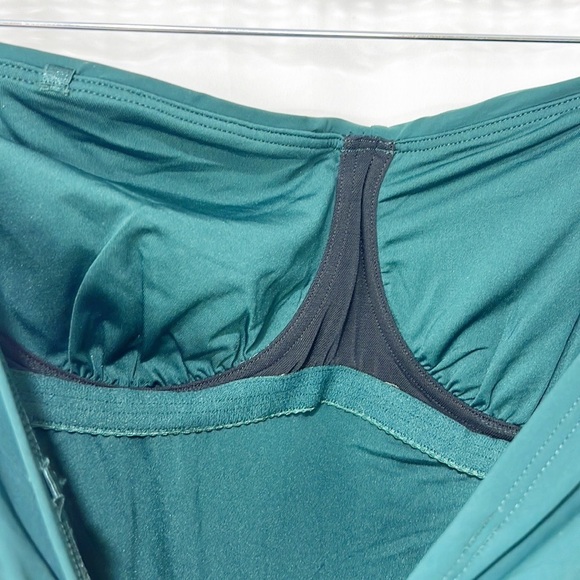 JETS Australia Contour Bandeau D-DD swimSuit Emerald Green siz 10. Worn once - Picture 7 of 10
